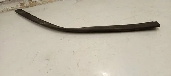 BMW 3 G20 G21 Engine compartment rubber 7419380