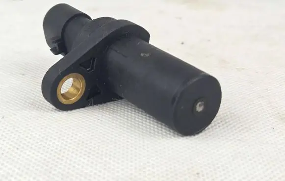 Fiat Tipo Crankshaft position sensor 0261210238 717550