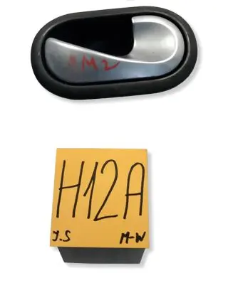 Renault Megane II Front door interior handle 8200028487