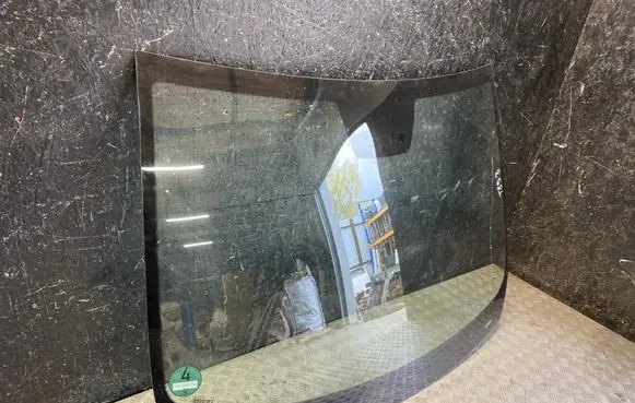Renault Kangoo III Front windscreen/windshield window 