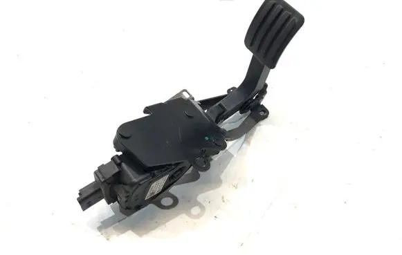 Peugeot 807 Accelerator throttle pedal 1400838680