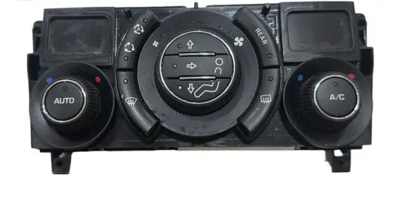 Peugeot 208 Climate control unit 96738321XT 400017007