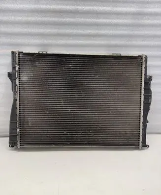 BMW Z4 E89 Coolant radiator 7559273