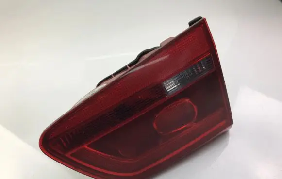 Volkswagen Touran I Tailgate rear/tail lights 1T0945093