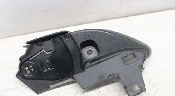 Volvo XC60 Seat belt trim 31425775