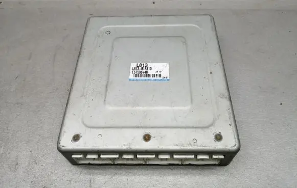 Mazda 6 Engine control unit/module E6T50674H L81318881D