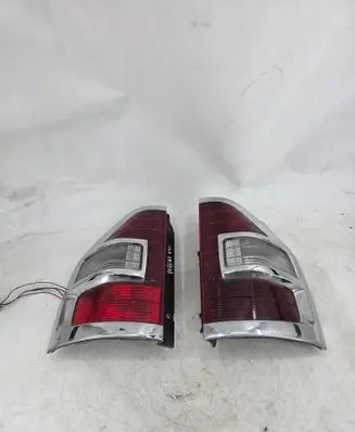 Mitsubishi Pajero Rear/tail lights set