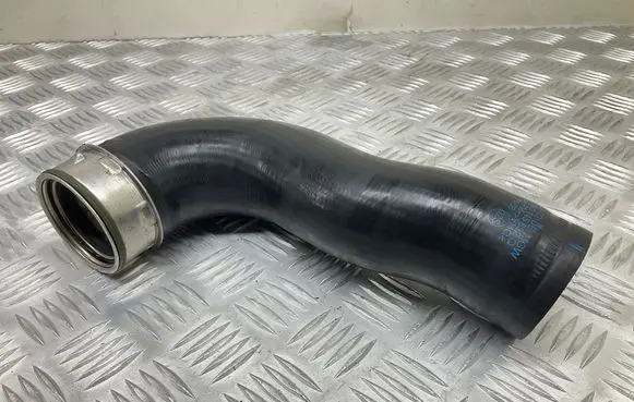 Audi TT TTS Mk2 Intercooler hose/pipe 1K0145832Q