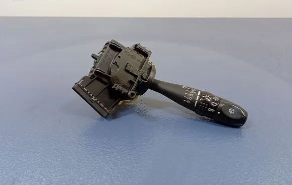 Hyundai Getz Wiper turn signal indicator stalk/switch 32933A
