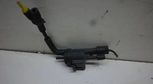 Mercedes-Benz E W211 Brake central valve 0075401497