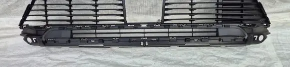 Peugeot 5008 Front bumper lower grill 9816499377 9811017677