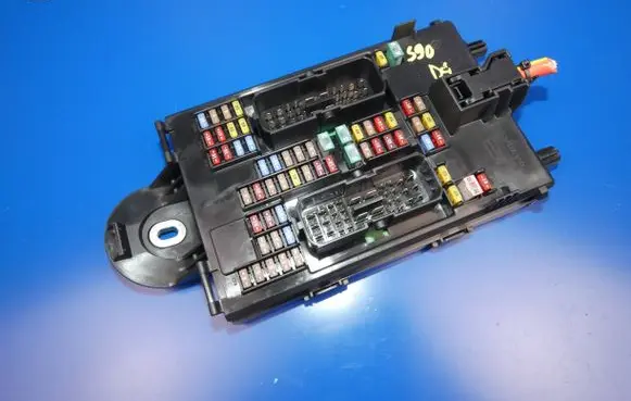 Volvo S90, V90 Fuse module 31346672 K067R 0236323