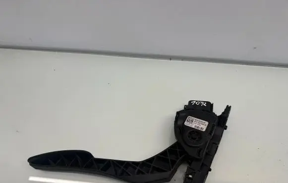 Jaguar XF X250 Accelerator throttle pedal 9X239F832AB 6PV00969820