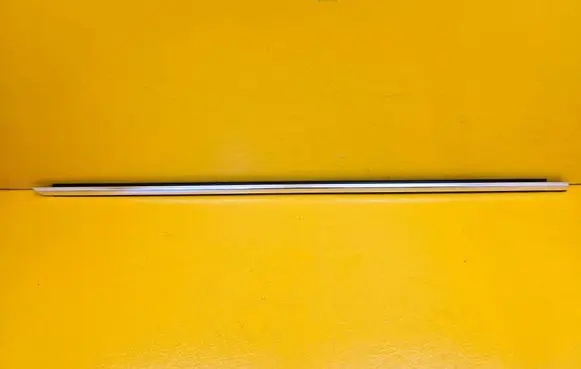 Skoda Kodiaq Rubber seal front door window/glass 565837475