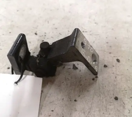 Audi A4 S4 B8 8K Rear door lower hinge 8K0831402