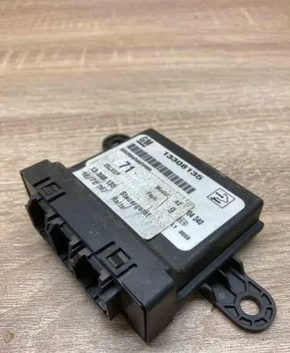 Opel Insignia A Parking PDC control unit/module 13308135