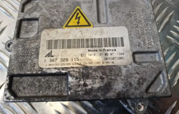 Audi A4 S4 B7 8E 8H Headlight ballast module Xenon 1307329115