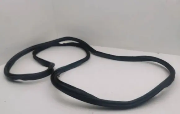 Audi A7 S7 4G Trunk rubber seal (body) 4G882705A