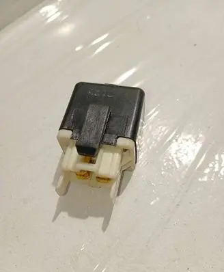 KIA Sportage Other relay 0K01167740