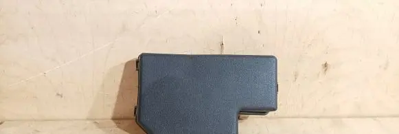 Toyota RAV 4 (XA30) Fuse box cover 8266242180 9043XA2