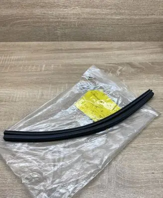 Skoda Octavia Mk1 (1U) Rubber seal rear door window/glass 0A3015A20 1U4839157