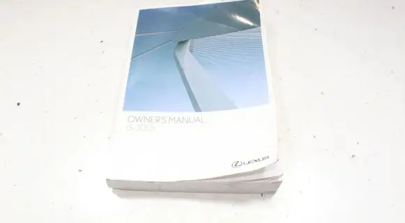 Lexus IS III XE30 User manual 