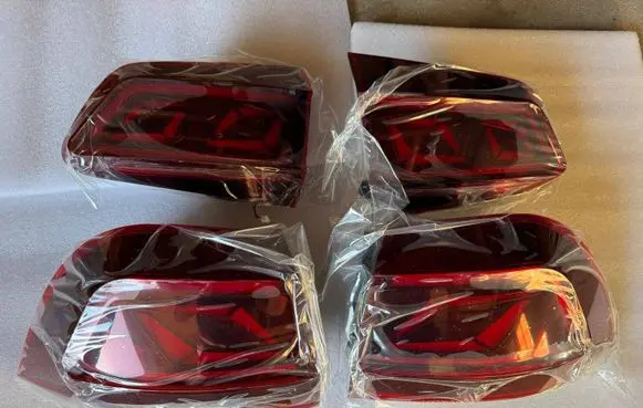 Volkswagen Touareg II Rear/tail lights set 