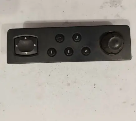 Head unit multimedia control