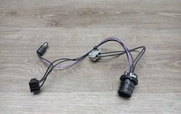 Volvo S60 Headlight/headlamp wiring loom/harness 