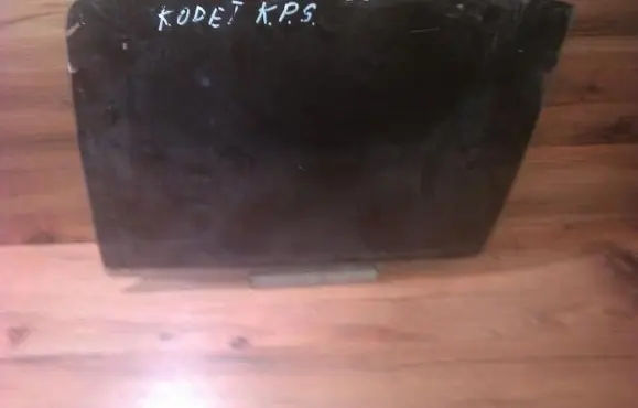 Opel Kadett E Rear door window glass