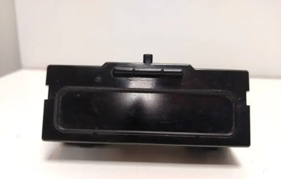 Renault Scenic I Screen/display/small screen P8200028364