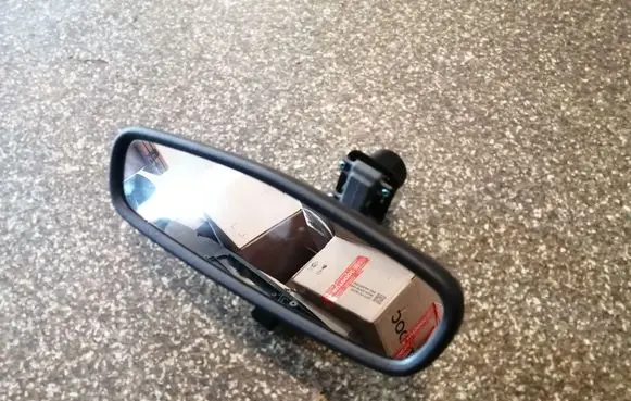 Opel Mokka X Rear view mirror (interior) 13369365