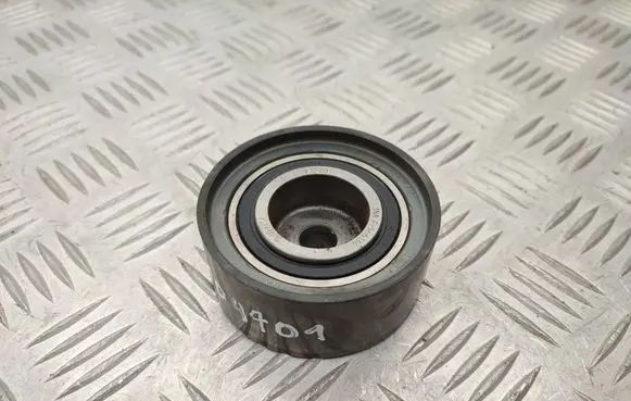 Volkswagen PASSAT B6 Belt tensioner pulley 