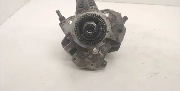 BMW 7 E65 E66 Fuel injection high pressure pump 7788798 000633 0445010074