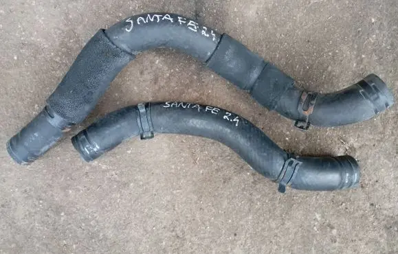 Hyundai Santa Fe Engine coolant pipe/hose 7864787