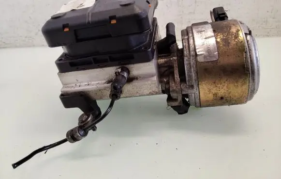 Citroen C5 Air suspension compressor 9636713880