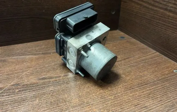 Toyota Proace ABS Pump 9808055980 9824510880