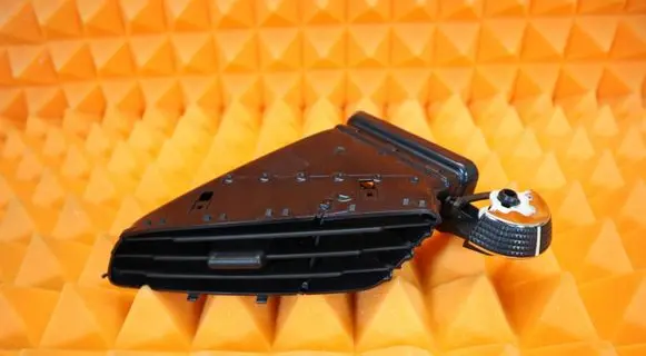 Ford C-MAX II Dash center air vent grill