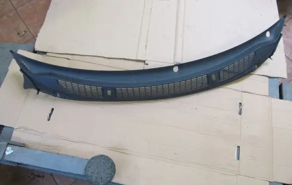 Skoda Fabia Mk2 (5J) Wiper trim 5J1819403A