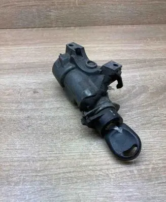 Volkswagen Transporter - Caravelle T5 Ignition lock 4B0905851C 4B0905849
