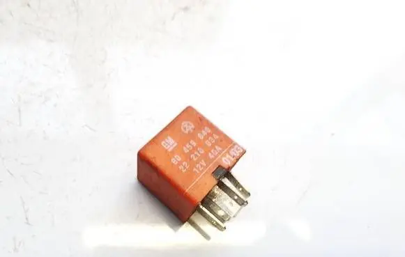 Opel Omega B2 Other relay 90459640 22210034