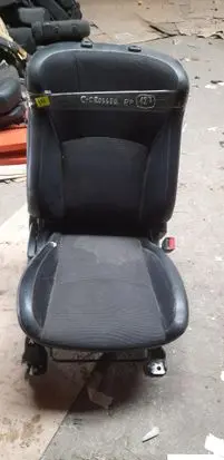 Citroen C-Crosser Front passenger seat 