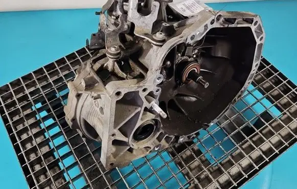Suzuki Swift III Manual 5 speed gearbox 7B02099ASA IMPRK1603442