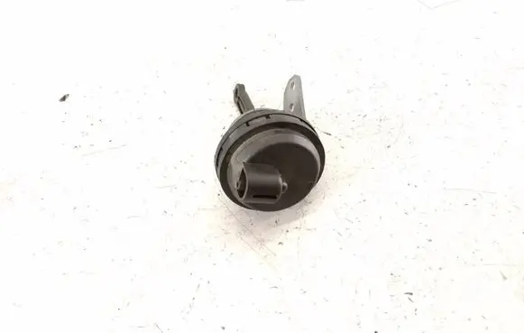 Audi Q7 4L Engine mount vacuum valve 