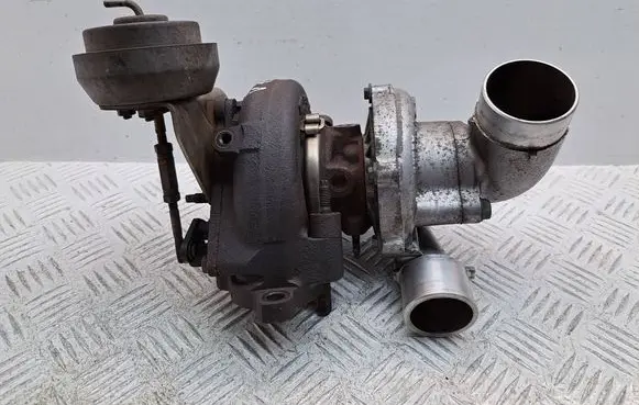 Toyota Corolla Verso AR10 Turbo 172010R021 0706120027 W07000488