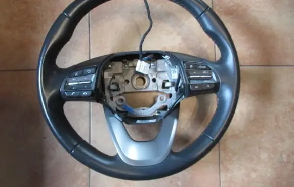 Hyundai Kona I Steering wheel