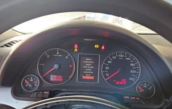 Speedometer (instrument cluster)