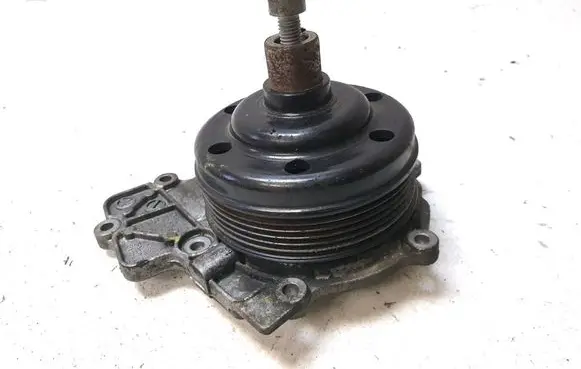 Mercedes-Benz Sprinter W906 Water pump A6512003601