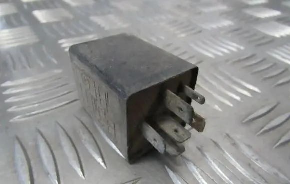 Opel Kadett E Other relay 5wk1640