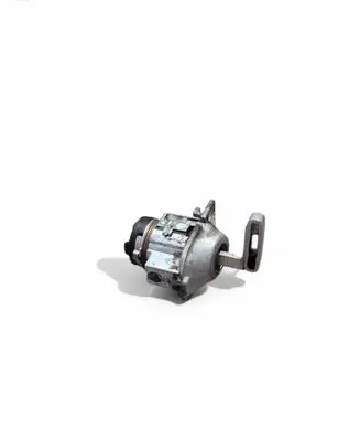 Volvo XC60 Front door lock (next to the handle) 